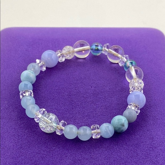 💛 Elegant Blue Healing Stone Bracelet - Picture 2 of 4